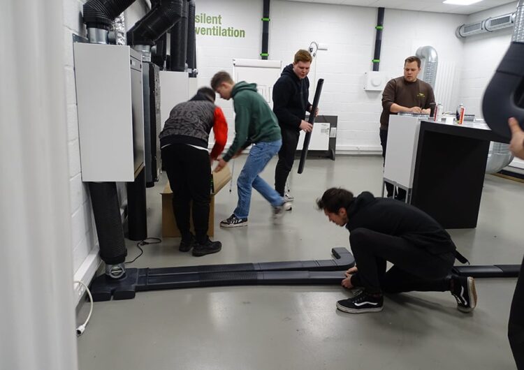 Leerlingen PTS Maasmechelen krijgen ‘energieles’ van Vasco 3