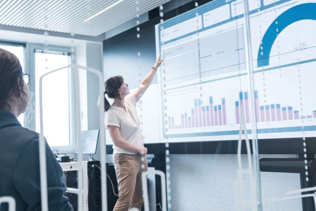 AI kan bouwsector structureel versterken: gezamenlijke studie van Buildwise en EY-Parthenon biedt strategisch toekomstkader