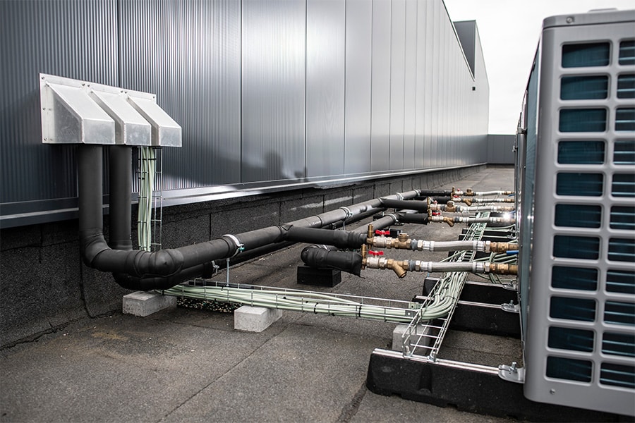 Cascadeopstelling garandeert bedrijfszekerheid monoblocwarmtepompen in logistiek centrum 2