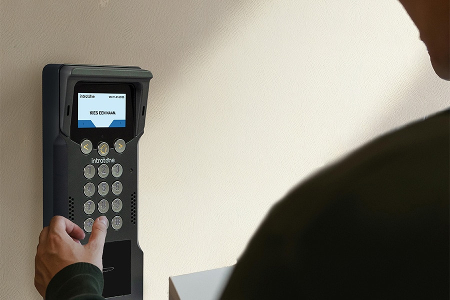 Nieuwe videoparlofoon met geïntegreerde toegangscontrole voor kleine appartementsgebouwen 2