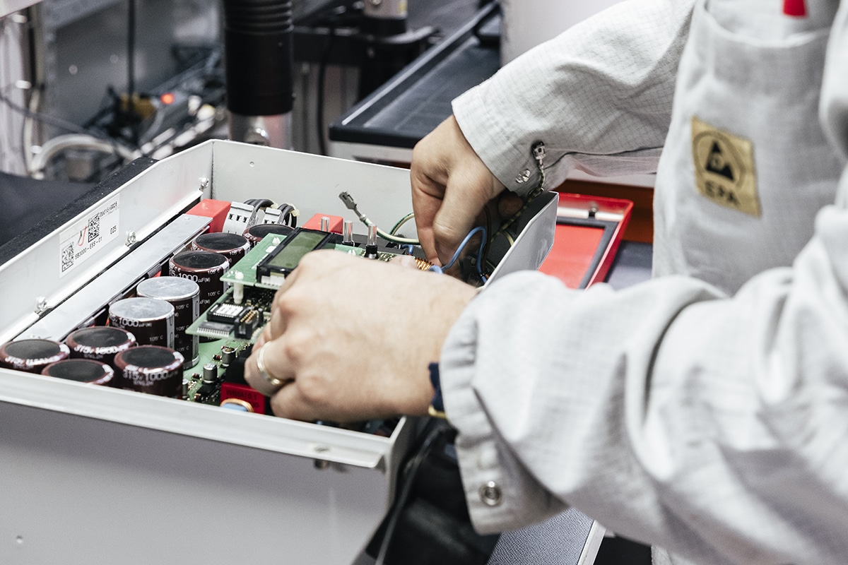 Rexel België en TVH lanceren duurzame reparatieservice voor omvormers en laadstations 3