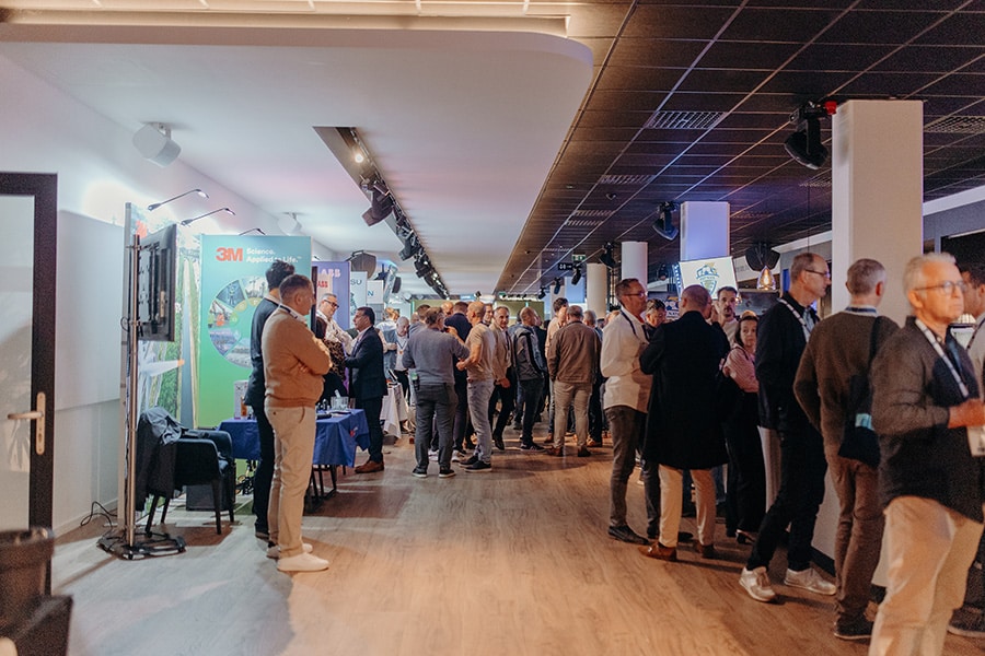Distributeur brengt klanten en leveranciers samen tijdens Stadium Tour 1