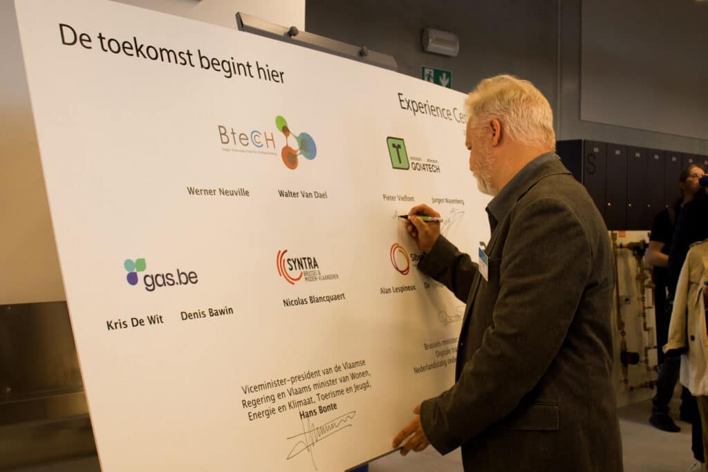 Samenwerking rond warmtepompen officieel gelanceerd: BtecCH opent Experience Center en start opleidingstraject 3